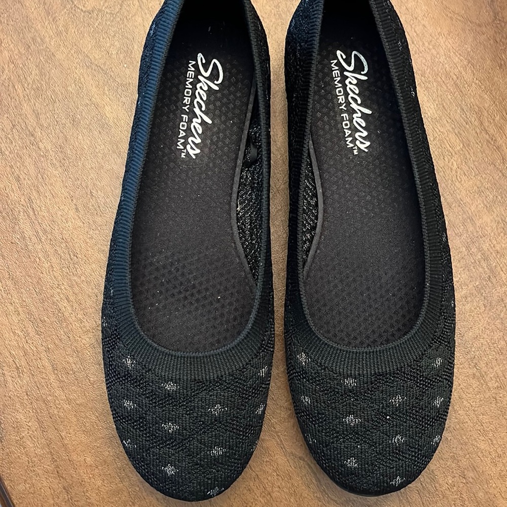 Skechers Cleo Sport Sparkly Blooms shoes.